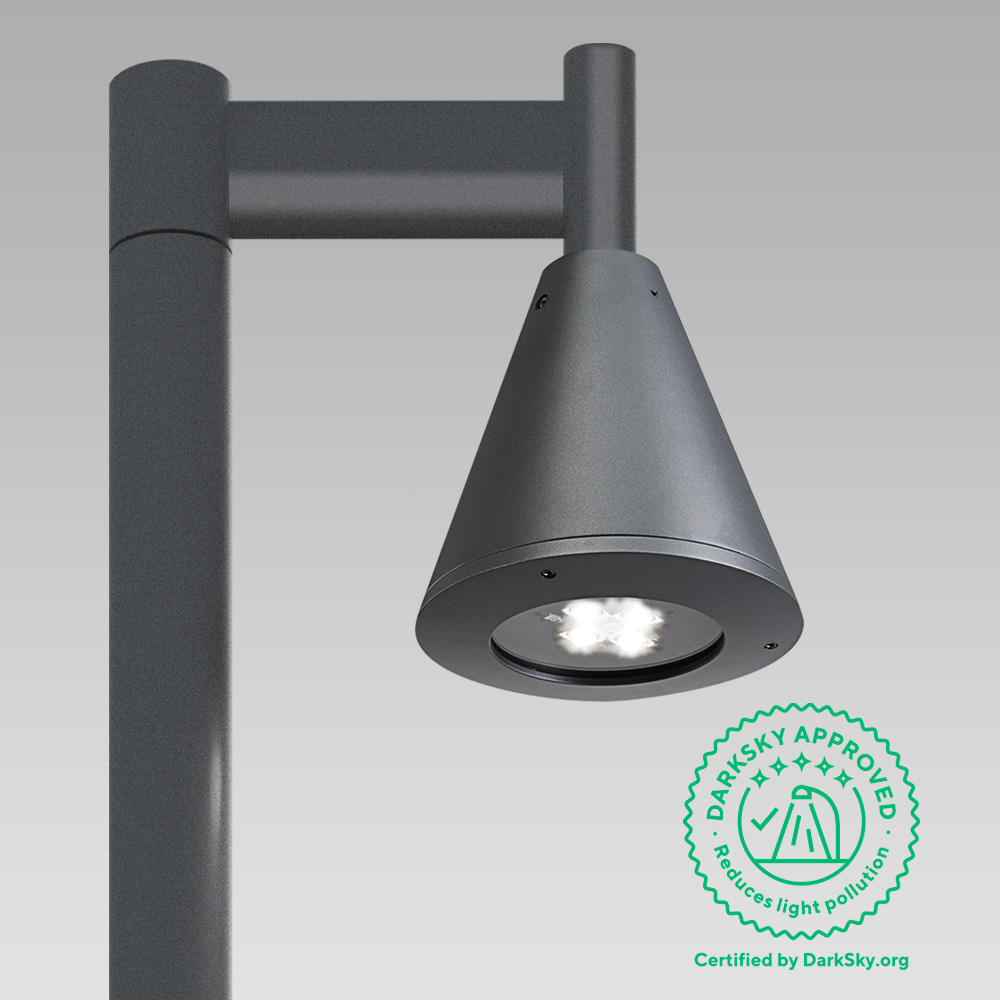 Urban lighting luminaire with a classic conical-shape design